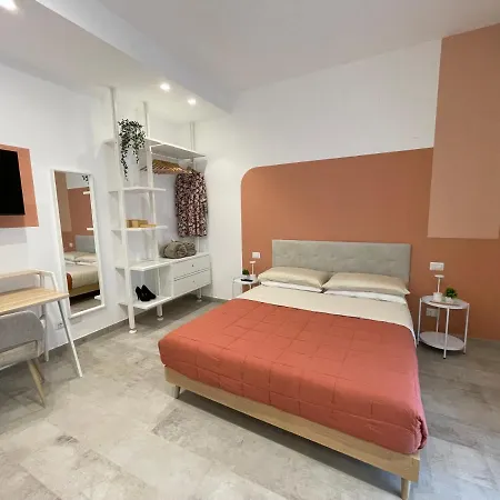 633 Appia Design 4*