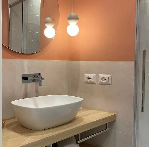 633 Appia Design בית הארחה