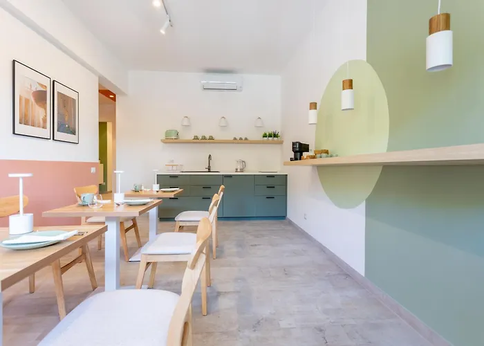 633 Appia Design בית הארחה