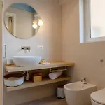 633 Appia Design Konukevi 4*