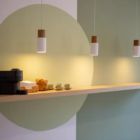 招待所 633 Appia Design 4*